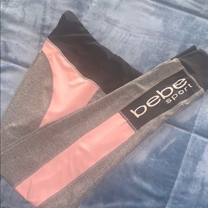 Bebe sport leggings gently used/ no flaws. Size L